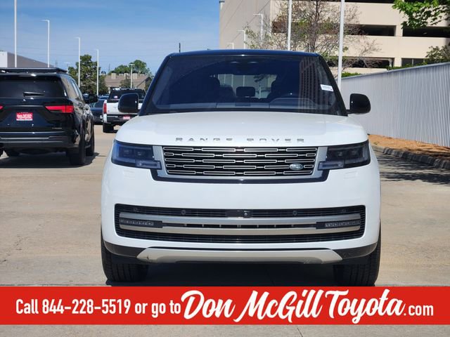 Used 2023 Land Rover Range Rover SE AWD/4WD image 2