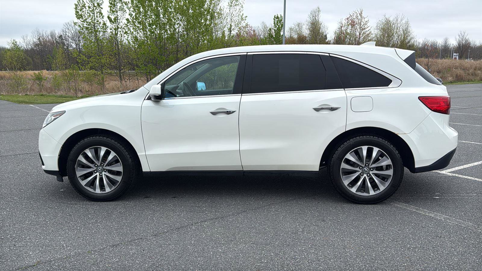 Used 2016 Acura MDX SH-AWD w/ Technology Package image 11