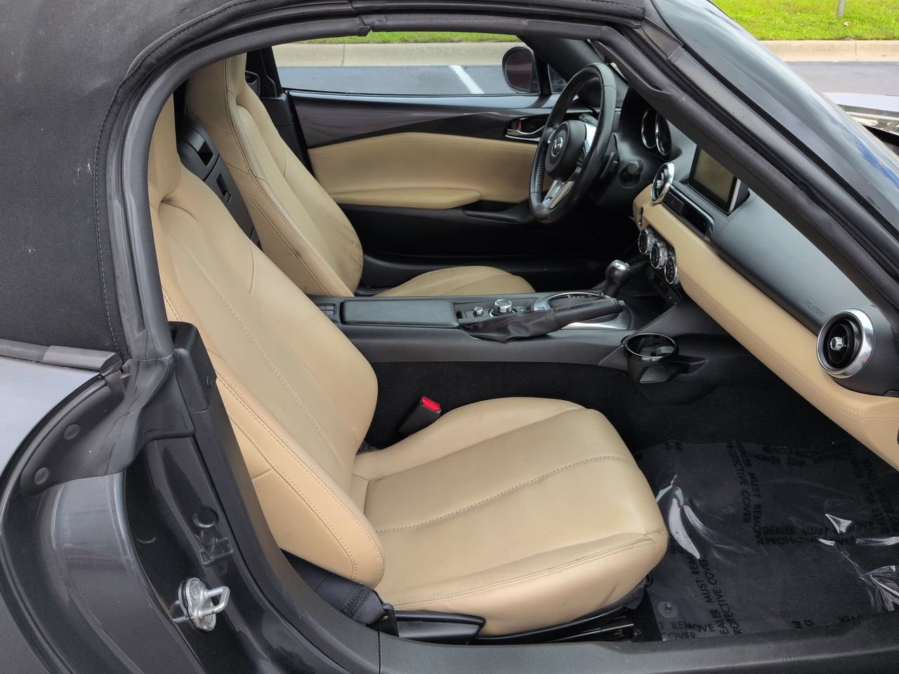 Used 2016 MAZDA MX-5 Miata Grand Touring RWD image 13