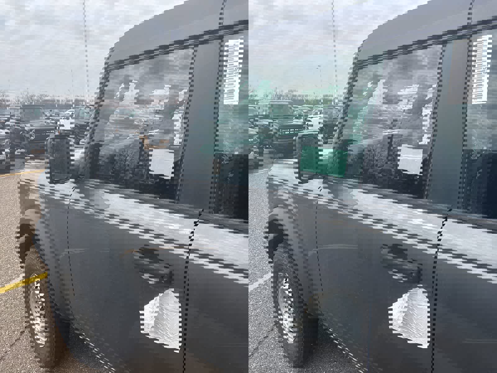 New 2026 Ford Bronco 4-Door image 3