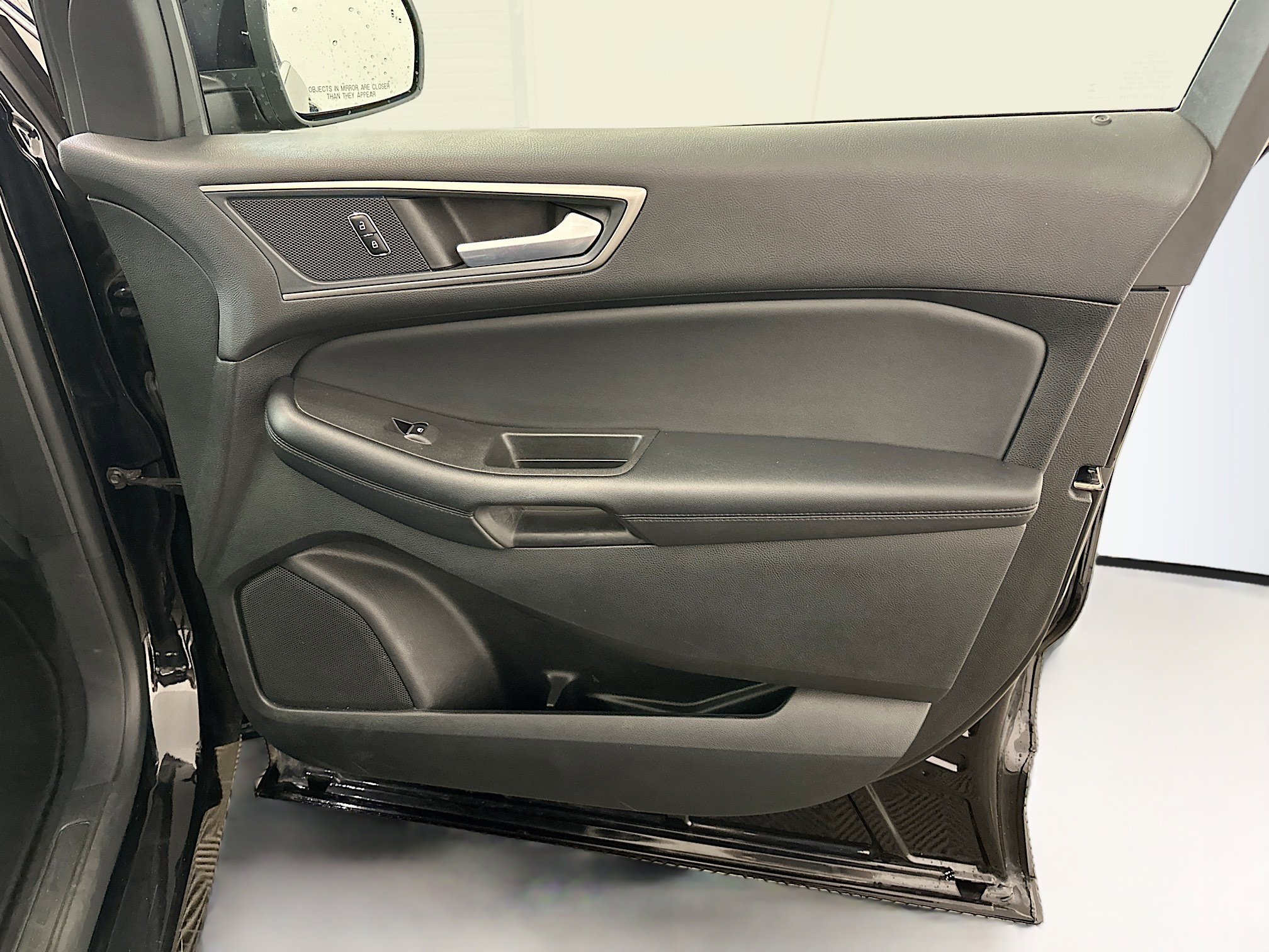 Used 2024 Ford Edge SEL image 32