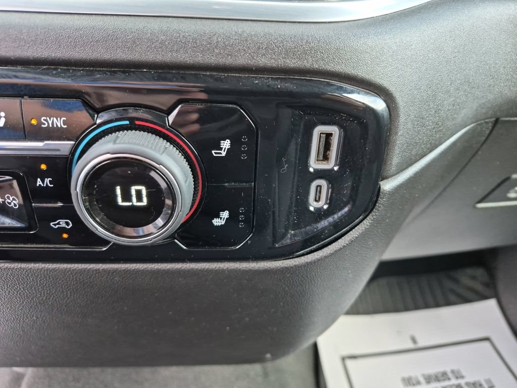 Used 2025 Chevrolet Silverado 1500 LT AWD/4WD image 18