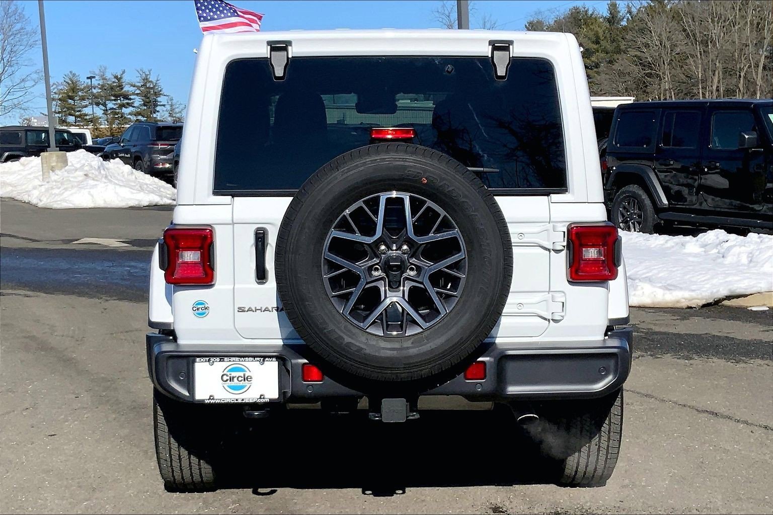 Used 2025 Jeep Wrangler Sahara w/ Safety Group image 4