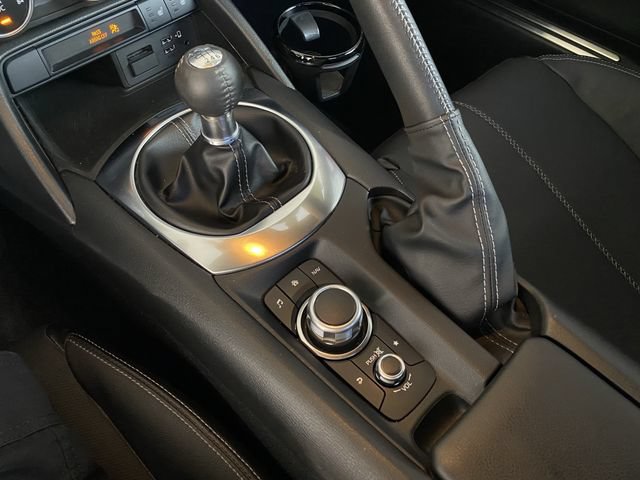 Used 2021 MAZDA MX-5 Miata Grand Touring RWD image 22