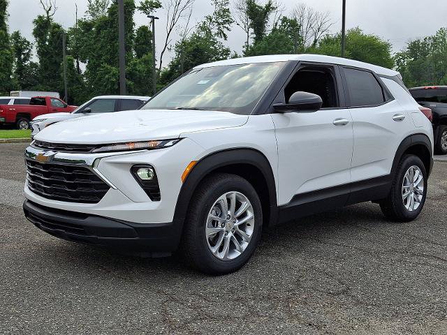 New 2026 Chevrolet TrailBlazer LS w/ LS Convenience Package FWD image 2