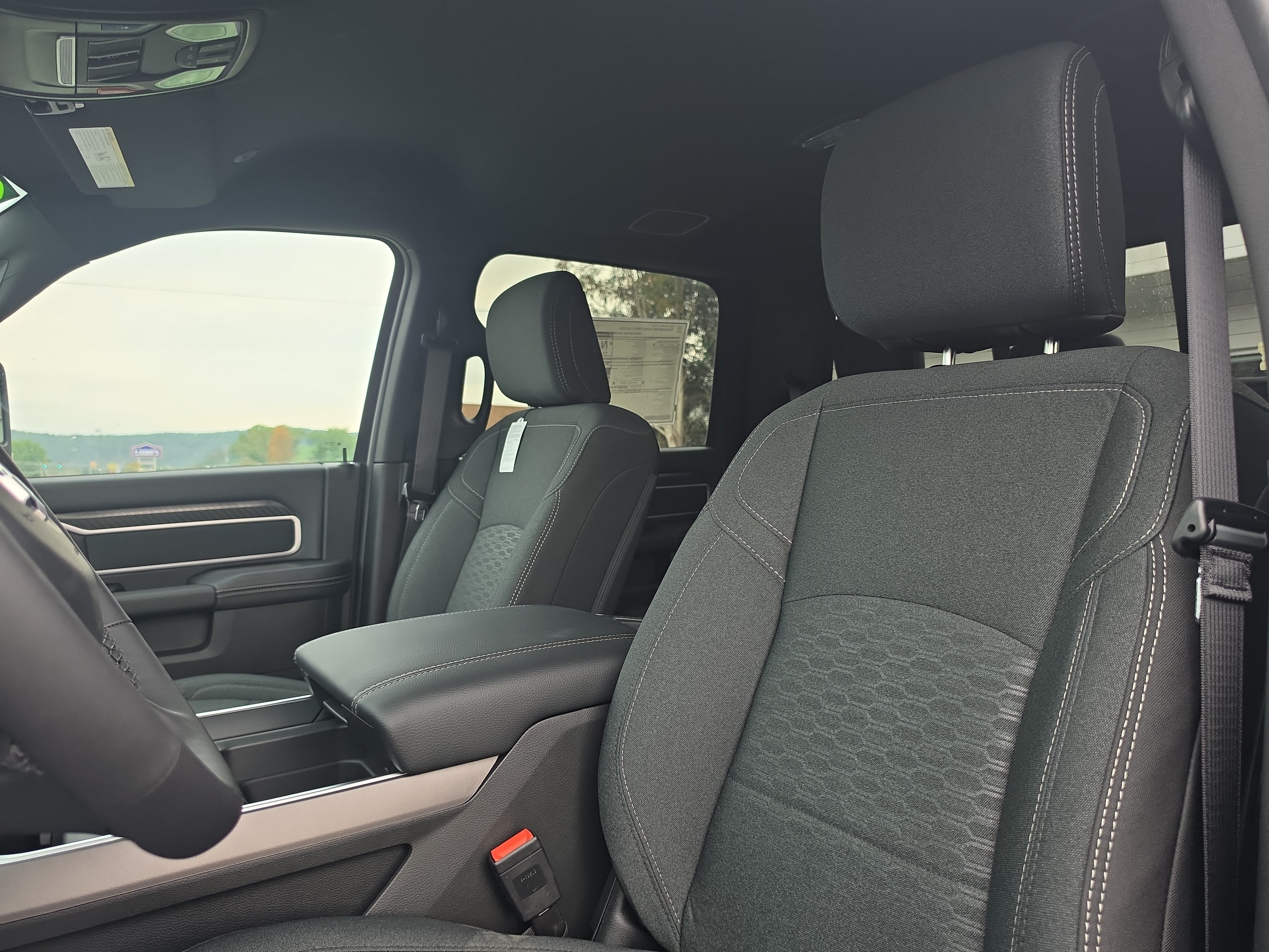 New 2027 RAM 2500 Big Horn AWD/4WD image 13