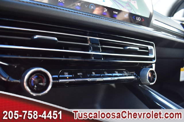 New 2027 Chevrolet Traverse Z71 w/ Driver Confidence Package AWD/4WD image 33