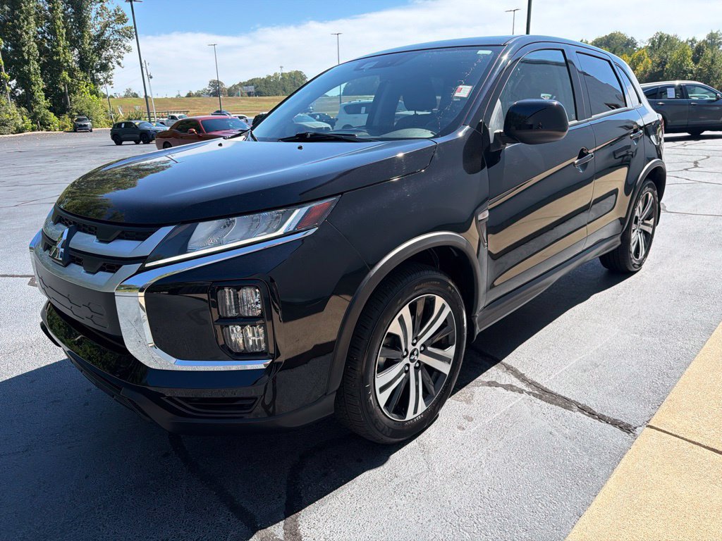 Used 2025 Mitsubishi Outlander Sport ES AWD/4WD image 8