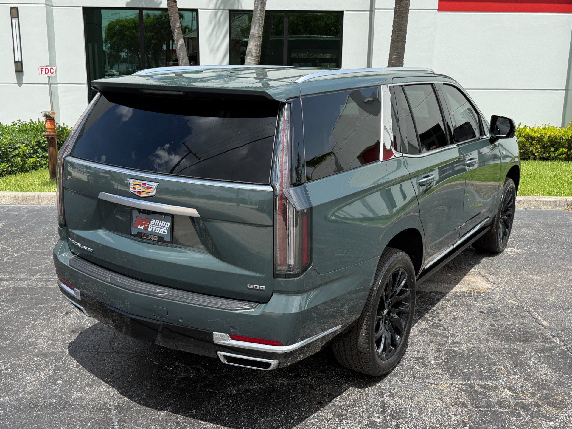 Used 2025 Cadillac Escalade Premium Luxury w/ Touring Package AWD/4WD image 20