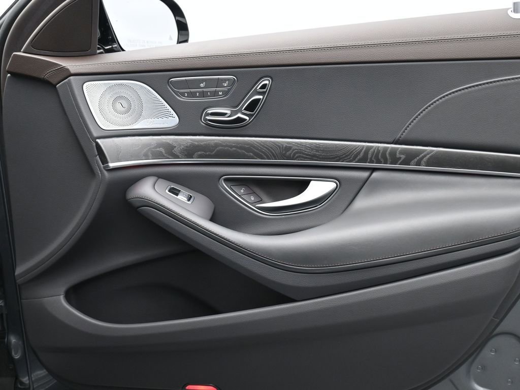 Used 2018 Mercedes-Benz S 560 S 560 w/ Premium Package image 23