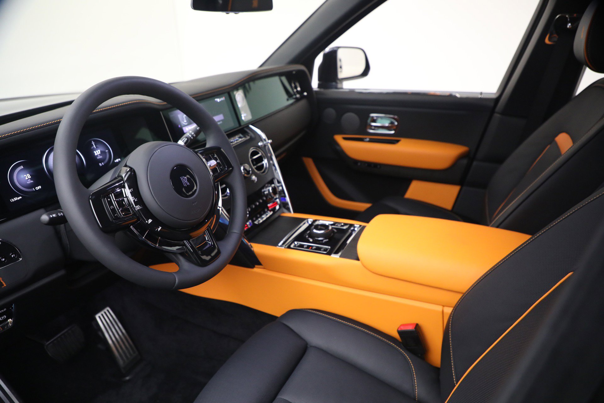 New 2026 Rolls-Royce Cullinan image 16