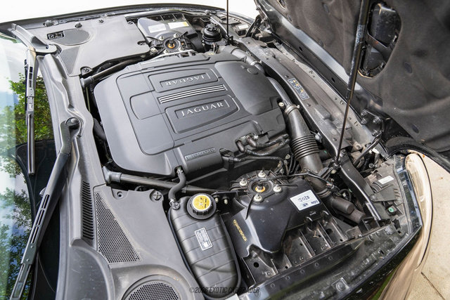 Used 2013 Jaguar XKR R RWD image 92