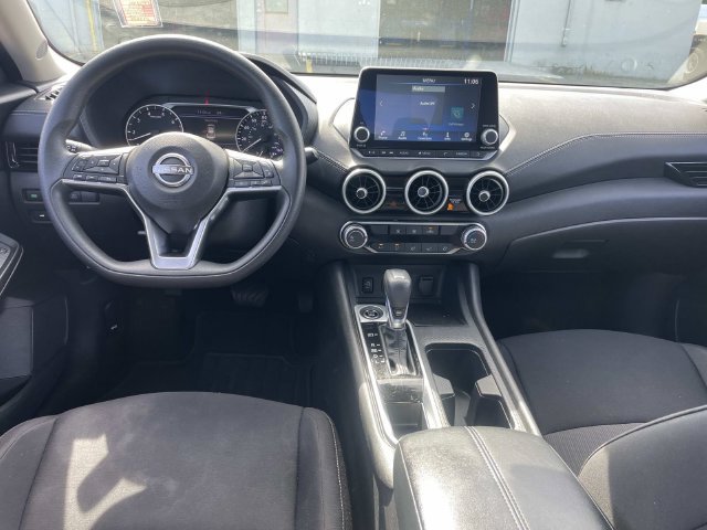 Used 2024 Nissan Sentra SV FWD image 14