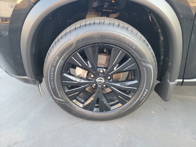 Used 2023 Nissan Rogue SV w/ SV Premium B Package FWD image 29