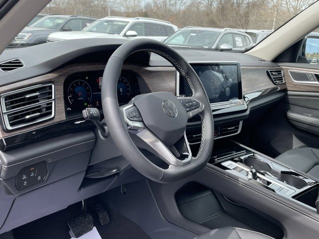New 2025 Volkswagen Atlas SEL image 9