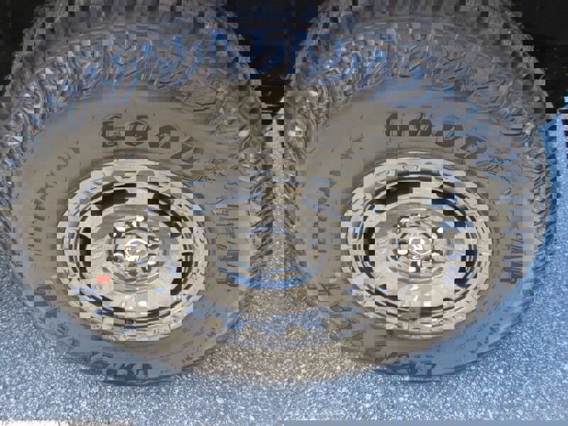 New 2025 Ford Bronco Badlands image 14