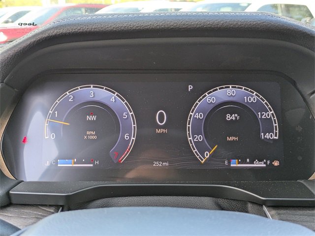 New 2025 Jeep Grand Cherokee Limited w/ Luxury Tech Group II image 32