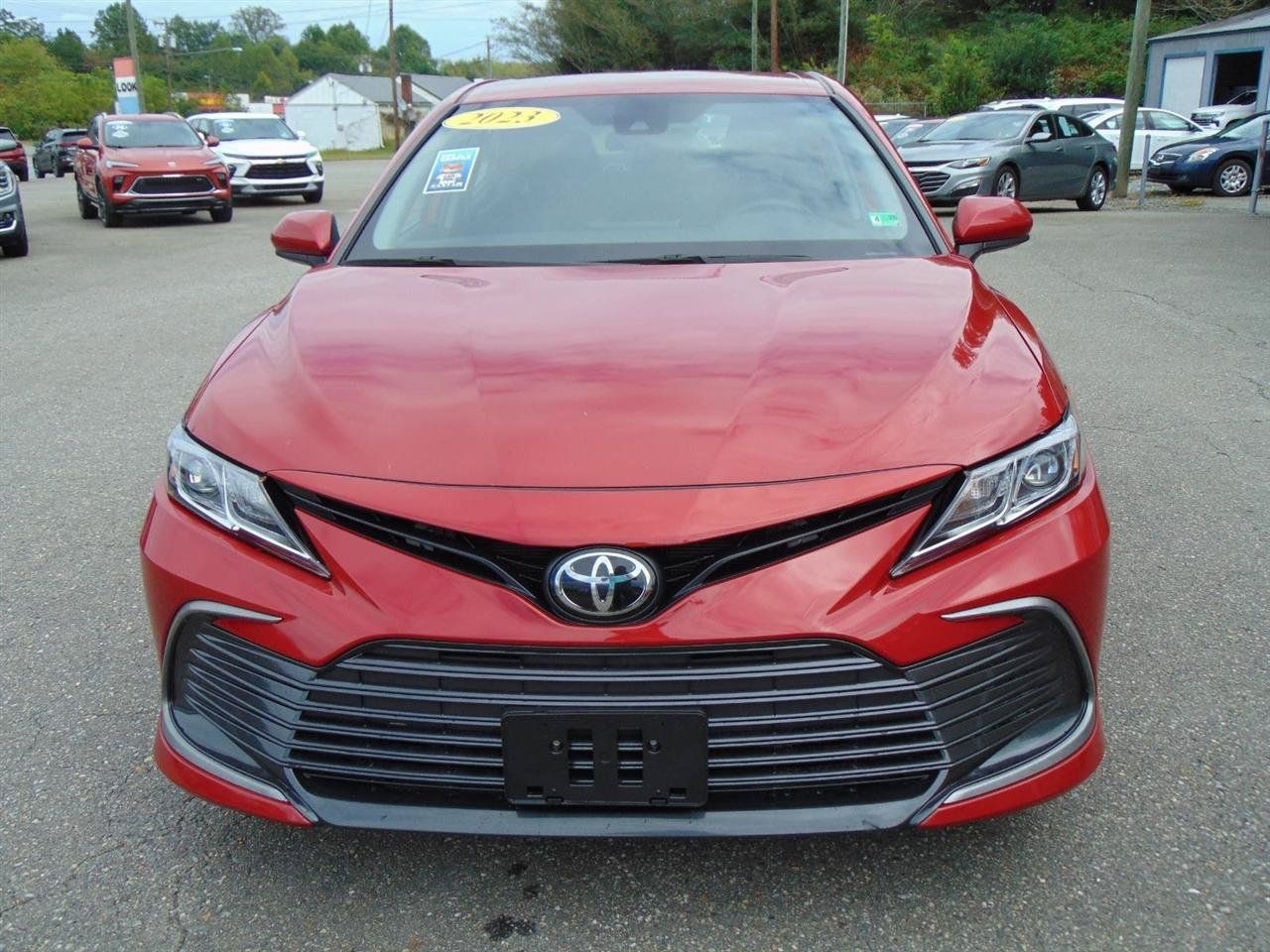 Used 2023 Toyota Camry LE FWD image 2