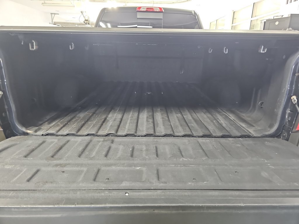 Used 2015 GMC Sierra 2500 Denali AWD/4WD image 15