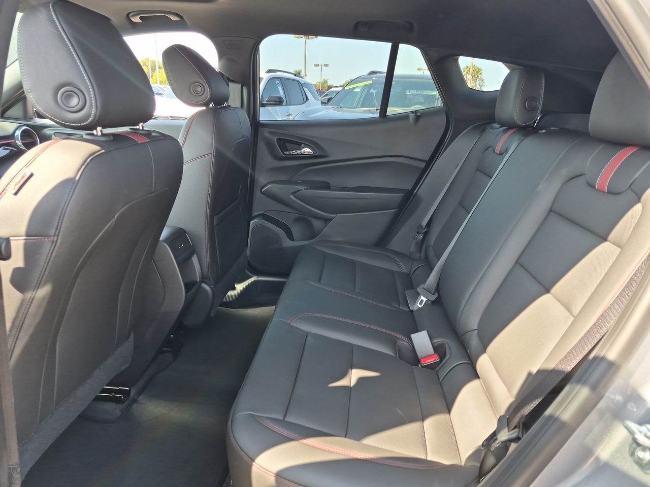 New 2026 Chevrolet Trax RS w/ Sunroof Package FWD image 25