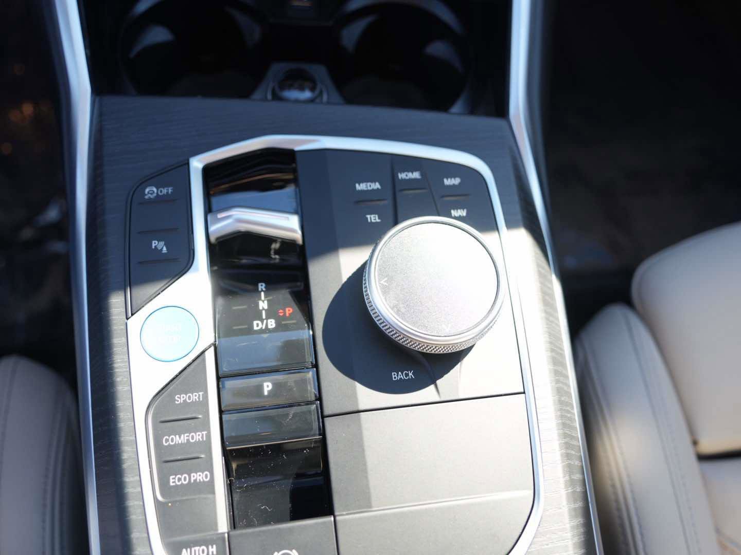 Used 2025 BMW i4 eDrive40 w/ Premium Package image 21