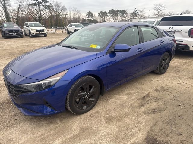 Used 2022 Hyundai Elantra SEL w/ Convenience Package image 4