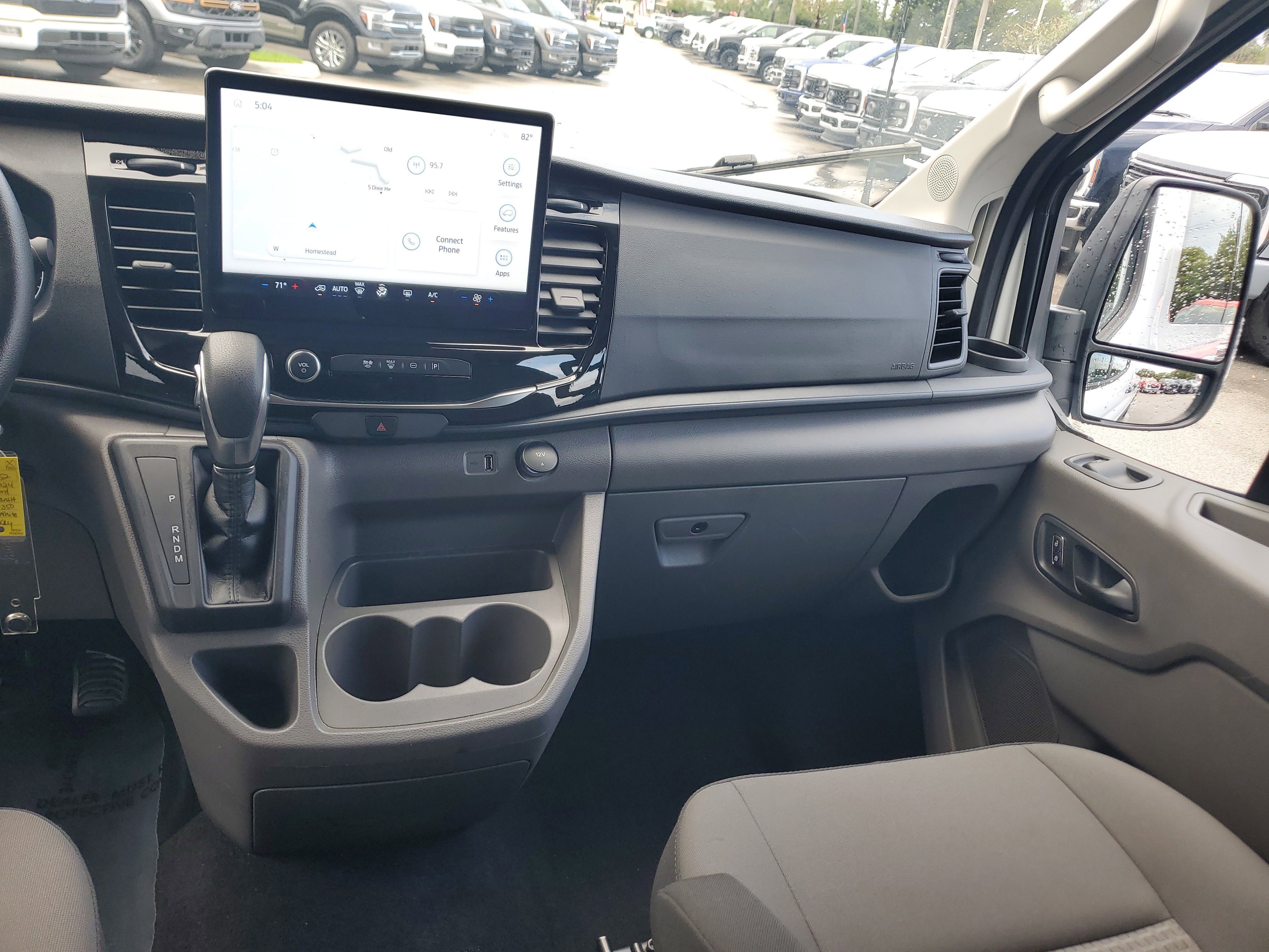 Used 2024 Ford Transit 350 XLT image 19