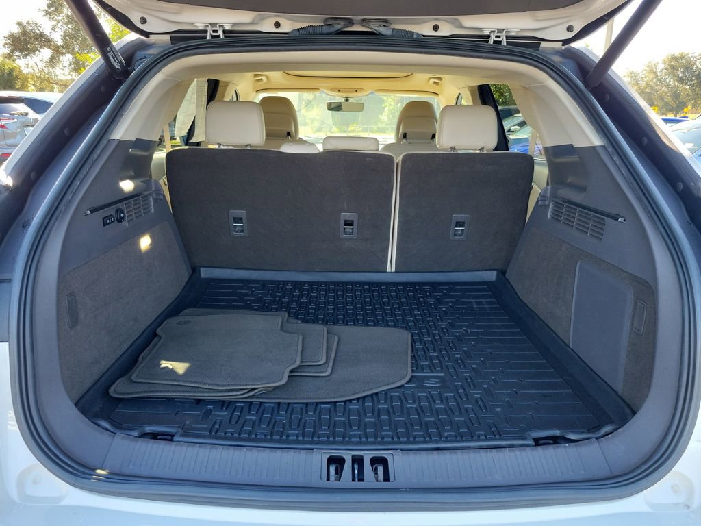 Used 2019 Lincoln Nautilus Reserve image 10