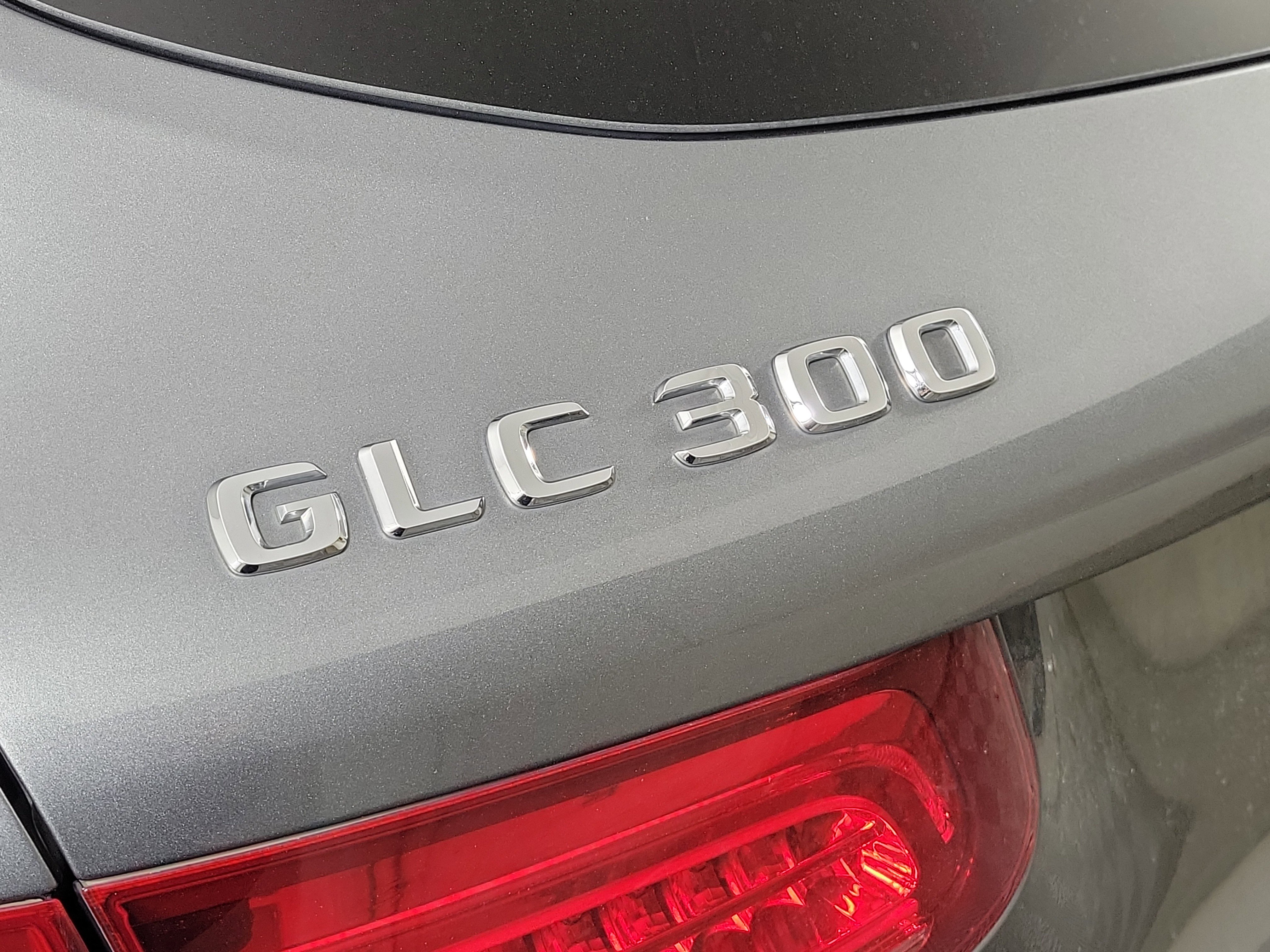 Used 2016 Mercedes-Benz GLC 300 4MATIC image 7