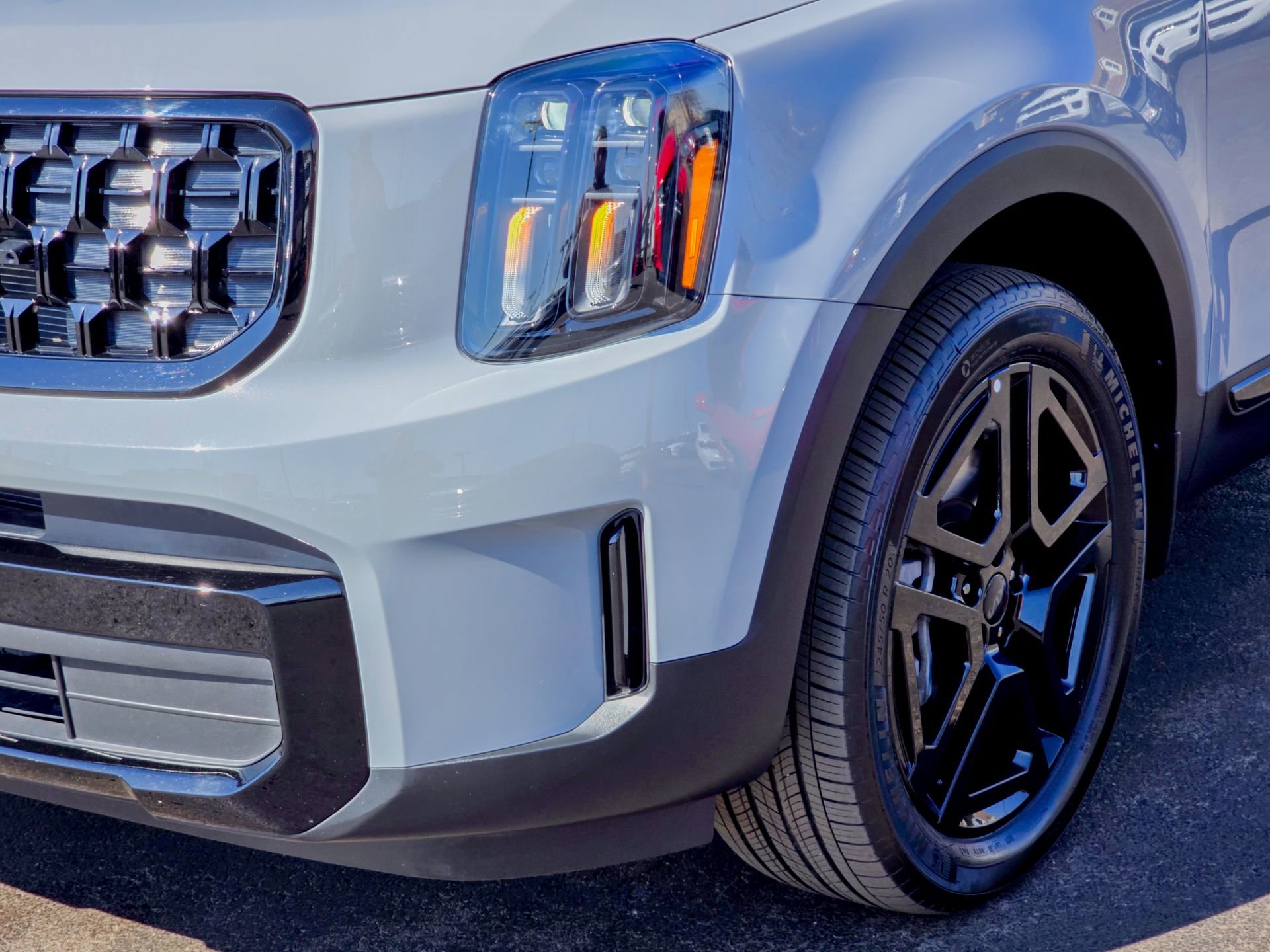 Used 2025 Kia Telluride EX X-Line image 5