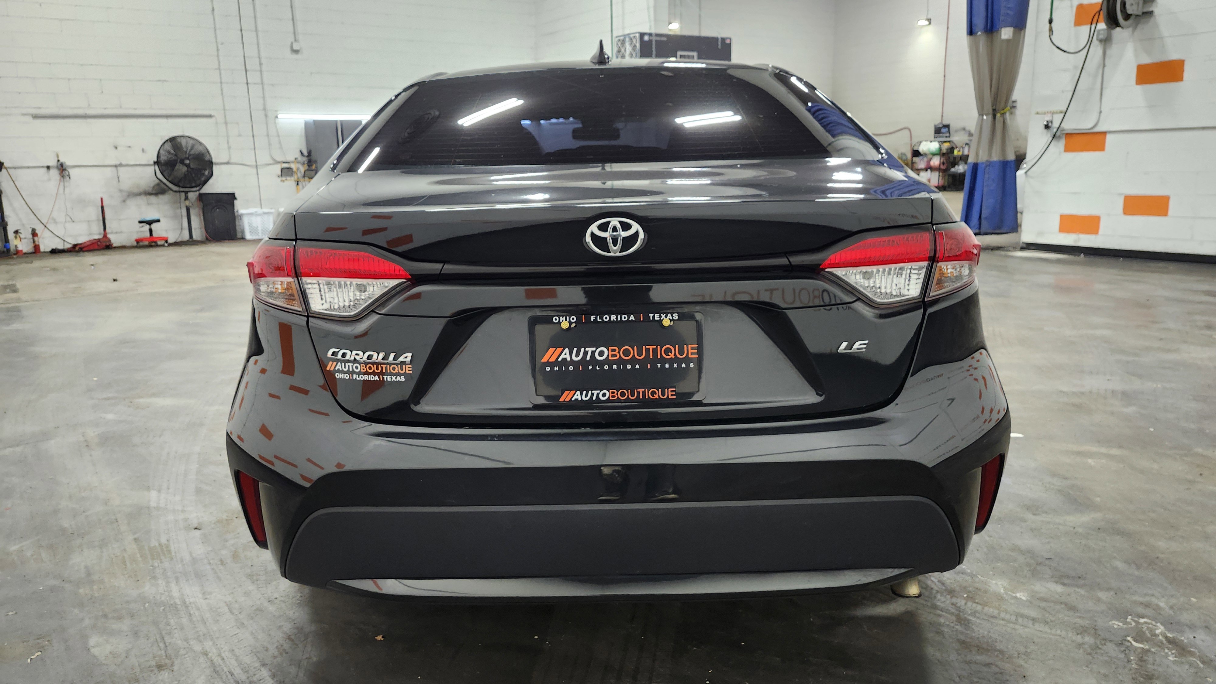 Used 2022 Toyota Corolla LE image 14