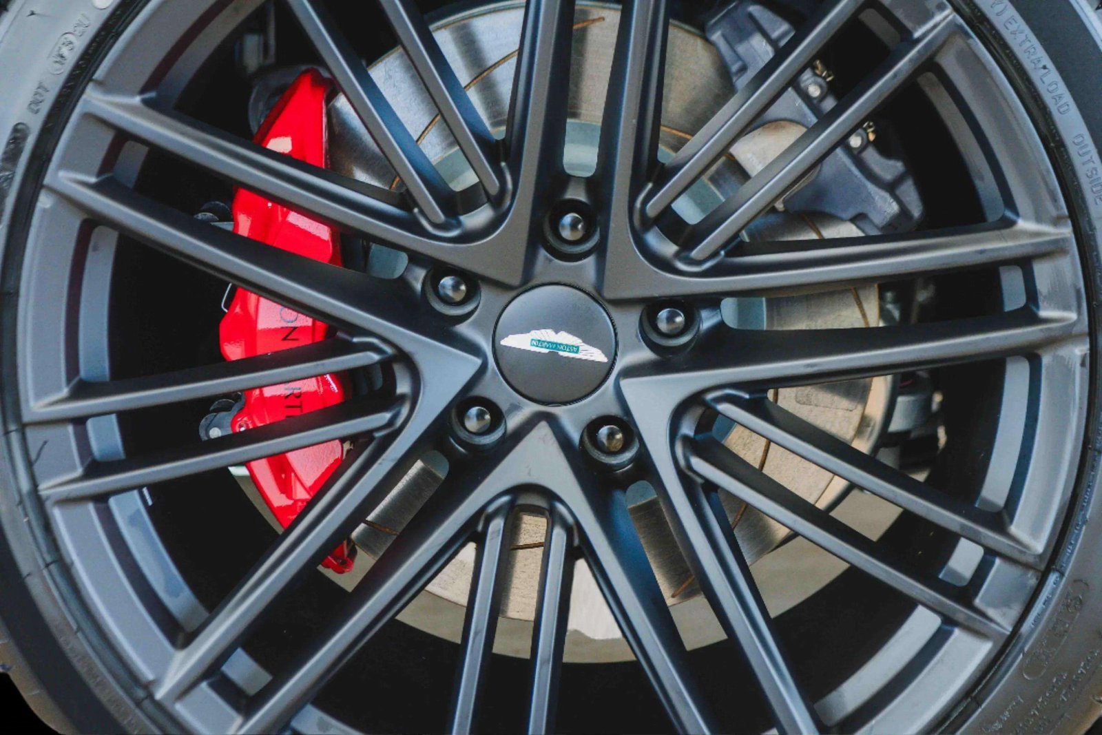 New 2025 Aston Martin DB12 Coupe image 7