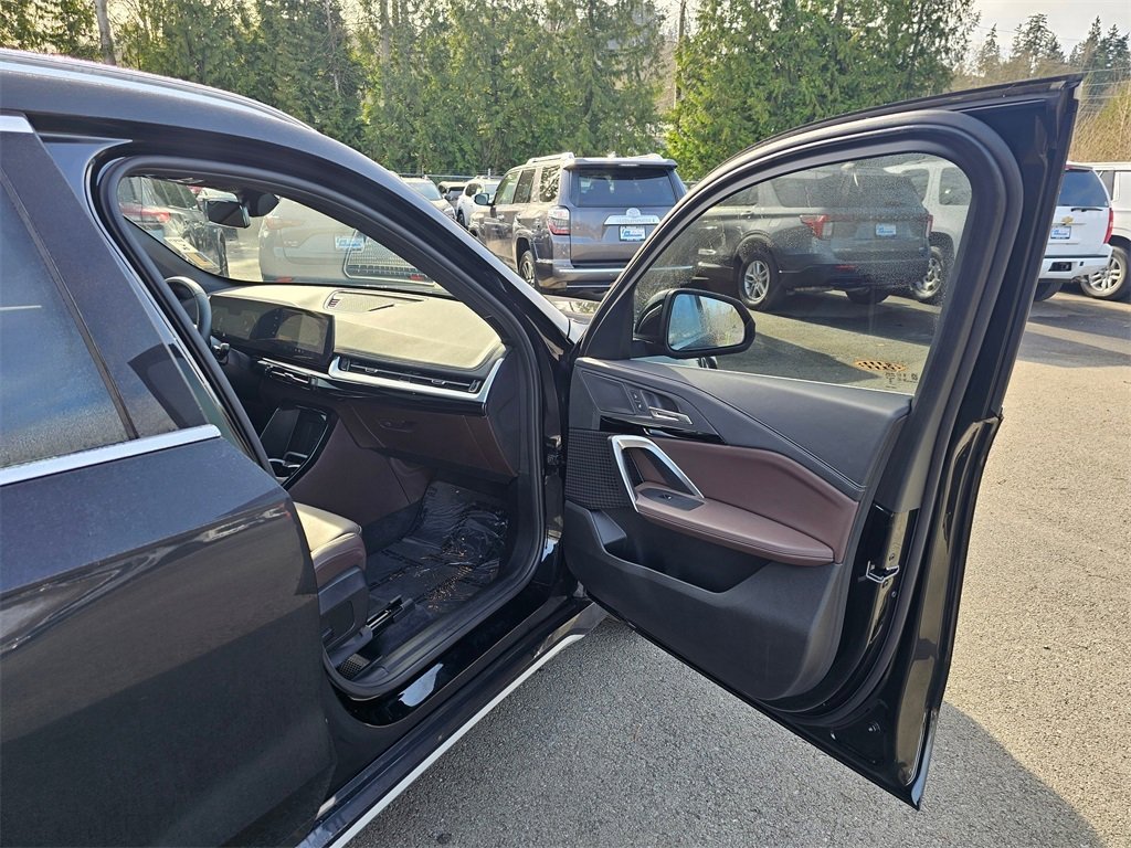 Used 2025 BMW X1 xDrive28i w/ Convenience Package image 28