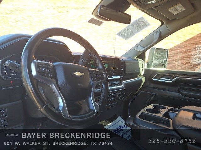 Used 2024 Chevrolet Silverado 2500 LT w/ Convenience Package image 16