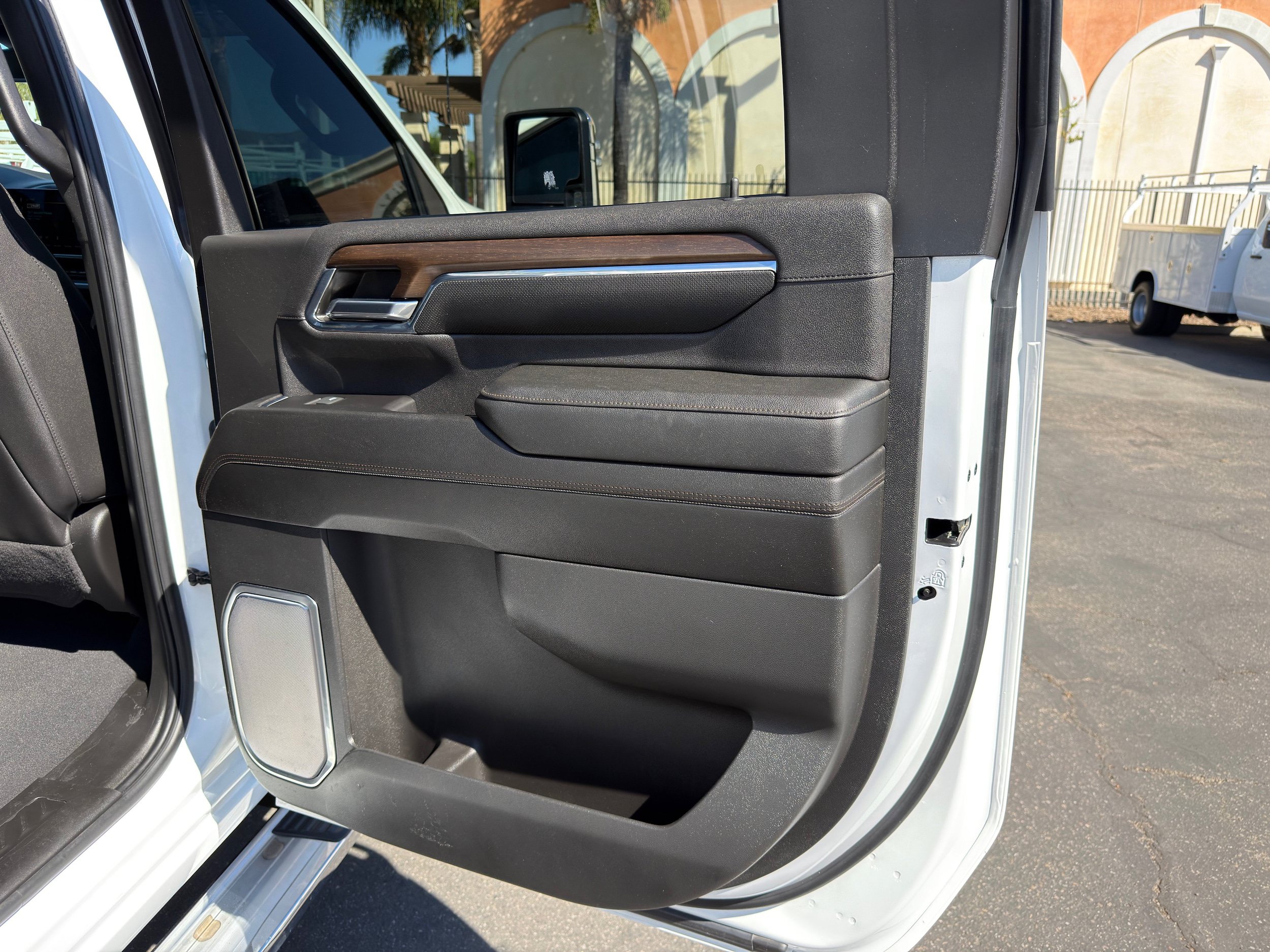 Used 2024 Chevrolet Silverado 2500 High Country AWD/4WD image 13