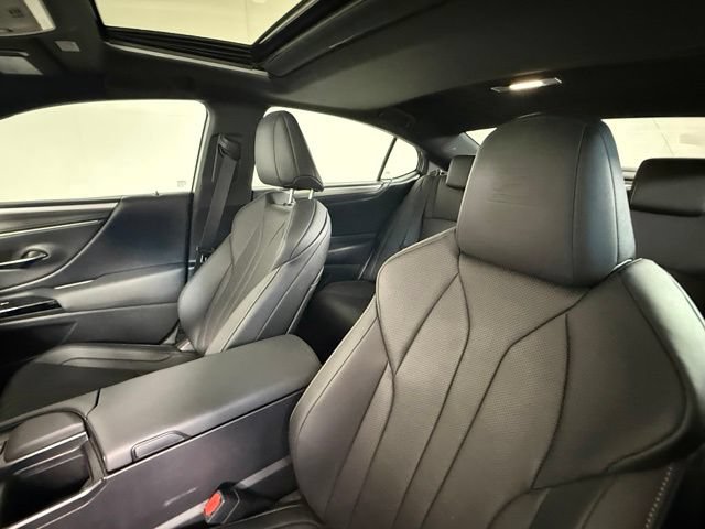 Used 2022 Lexus ES 350 F Sport w/ Accessory Package 2 FWD image 5
