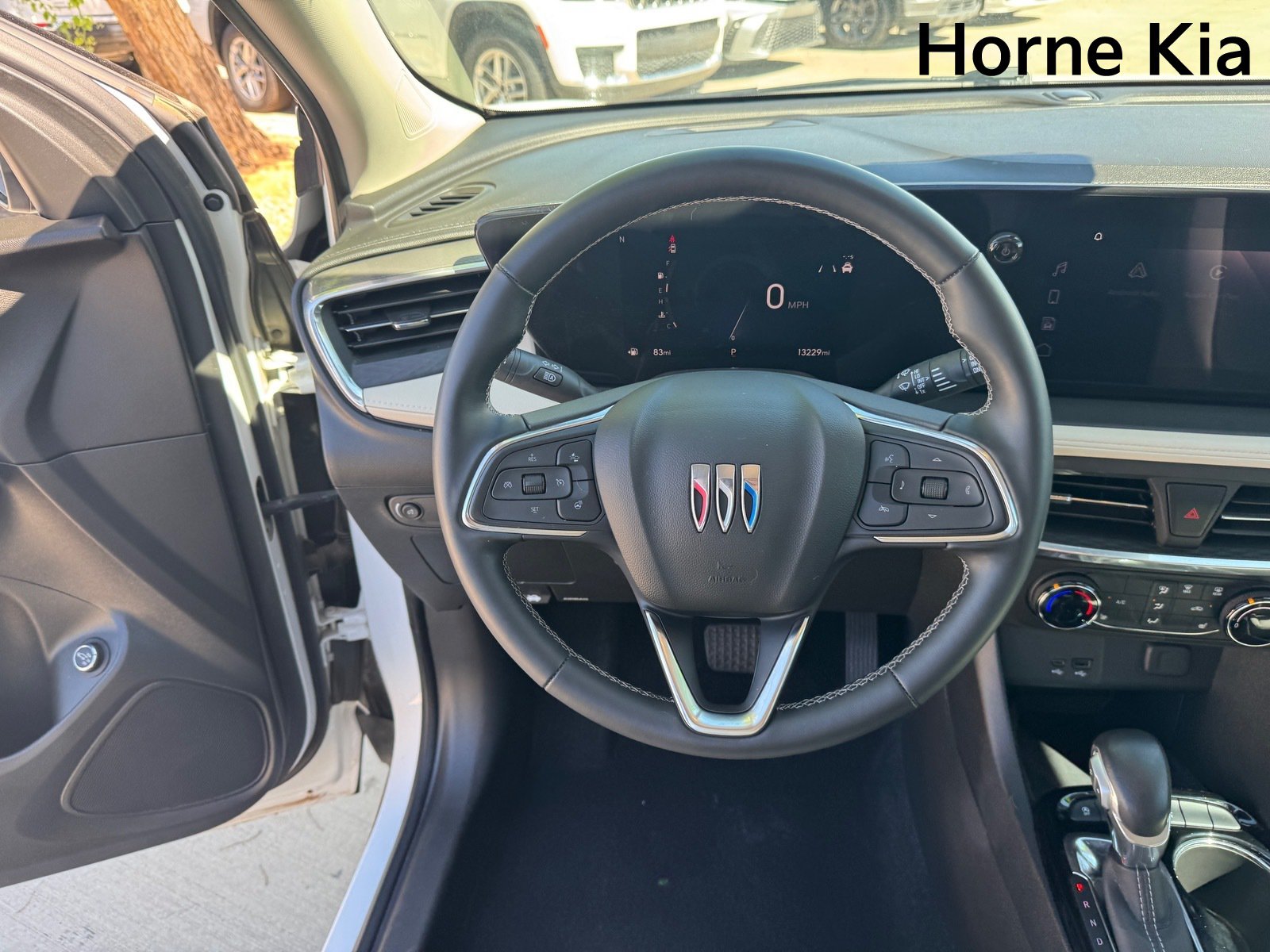 Used 2024 Buick Encore GX Preferred w/ Comfort Package FWD image 16