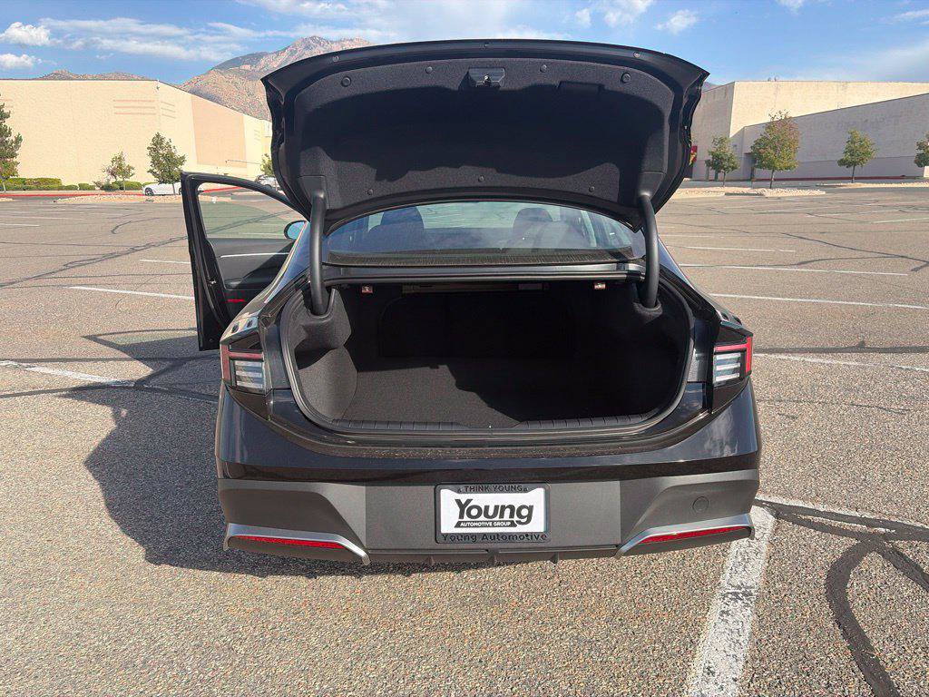 New 2027 Hyundai Sonata Blue FWD image 33