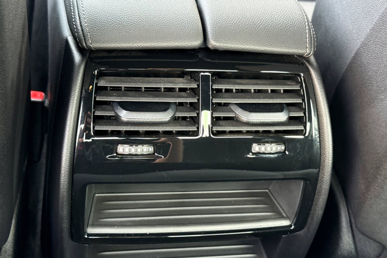 Certified 2023 BMW 530i w/ Premium Package image 16