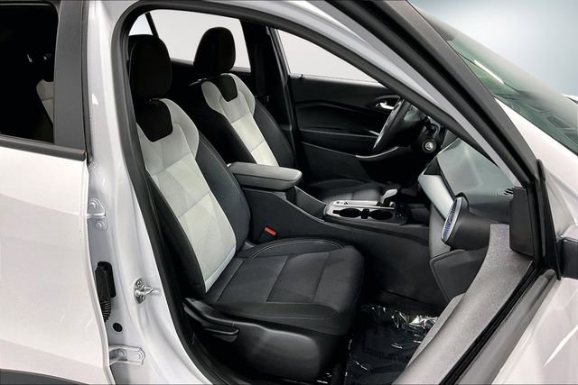 Used 2025 Chevrolet Trax LS image 26