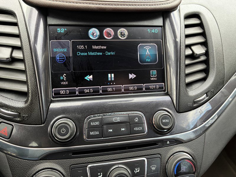 Used 2015 Chevrolet Impala LT w/ Convenience Package image 11