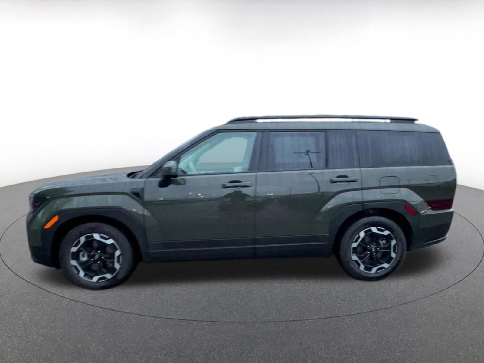 Used 2025 Hyundai Santa Fe SEL image 9