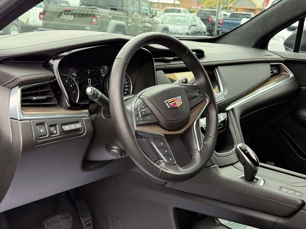Used 2019 Cadillac XT5 Platinum AWD/4WD image 27