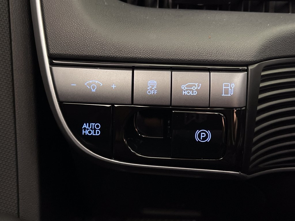 Certified 2026 Hyundai Ioniq 5 SEL RWD image 31