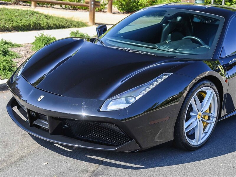 Used 2016 Ferrari 488 GTB RWD image 17