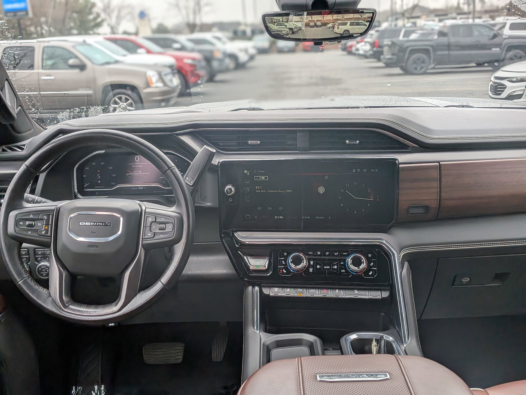 Certified 2024 GMC Sierra 2500 Denali Ultimate image 19