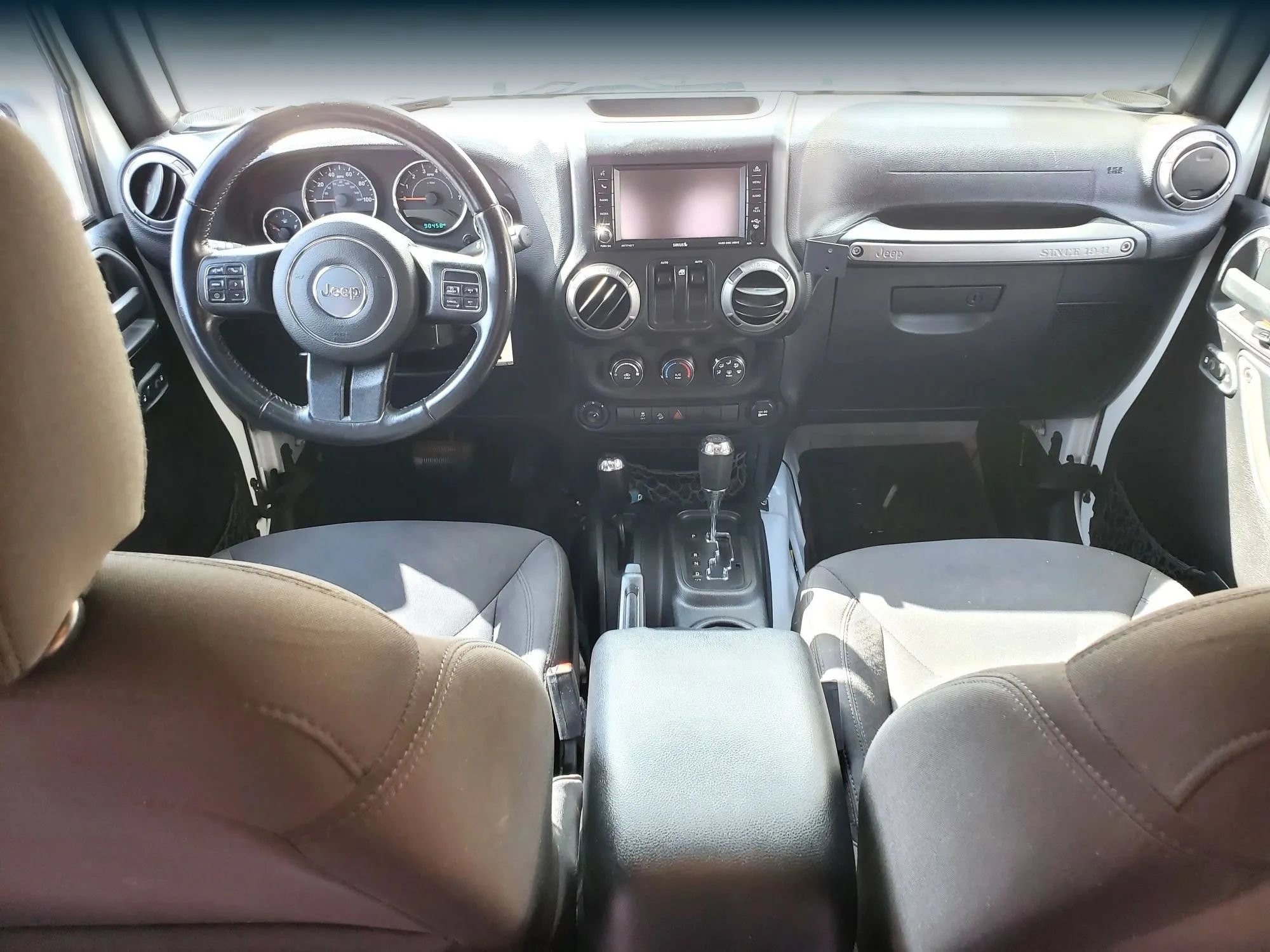Used 2015 Jeep Wrangler Sport AWD/4WD image 2