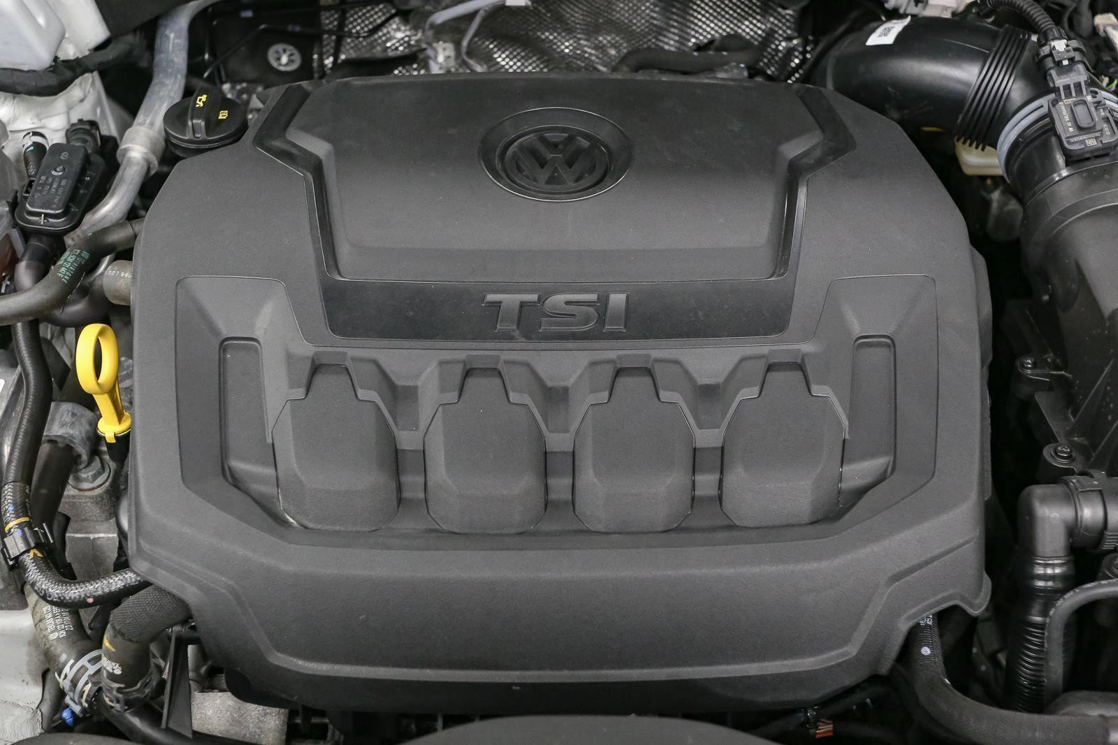 Used 2024 Volkswagen Tiguan SEL R-Line AWD/4WD image 19