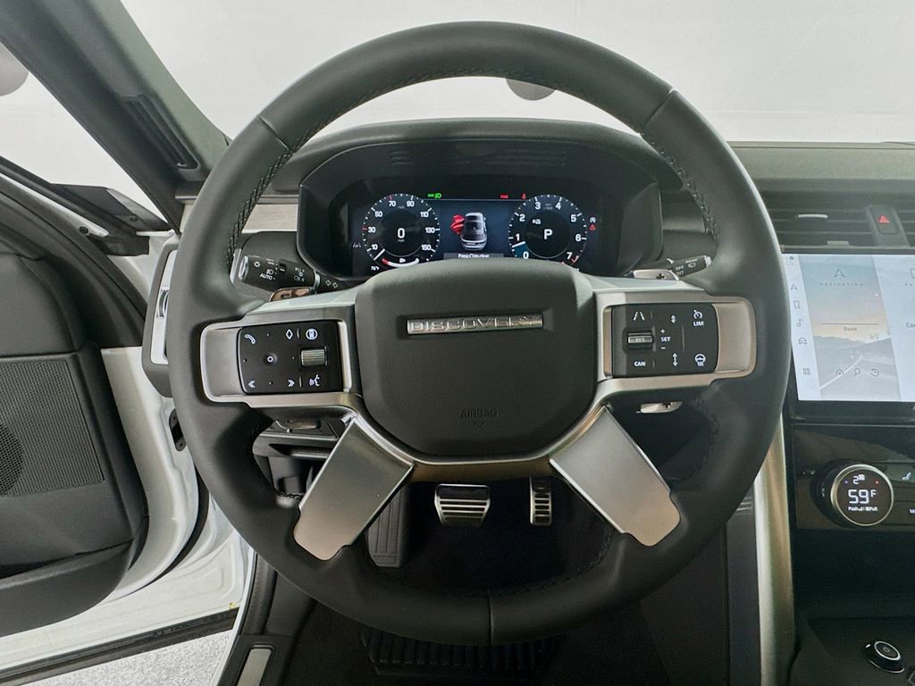 New 2025 Land Rover Discovery Dynamic SE AWD/4WD image 11