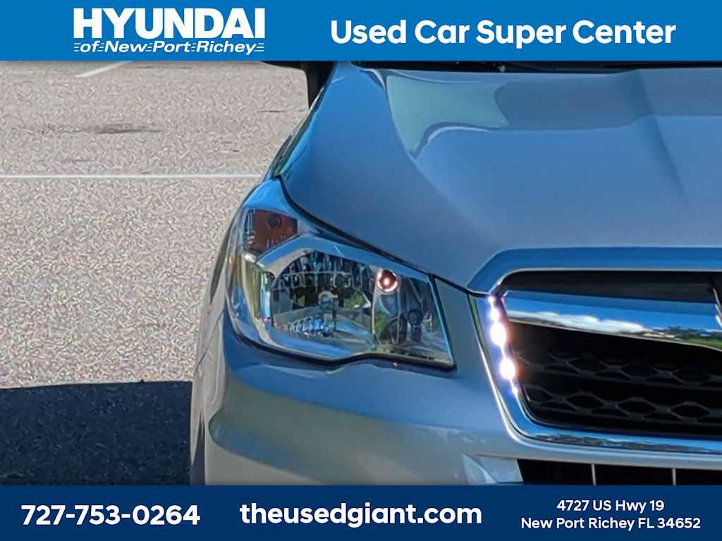 Used 2016 Subaru Forester 2.5i Premium w/ All-Weather Package AWD/4WD image 9